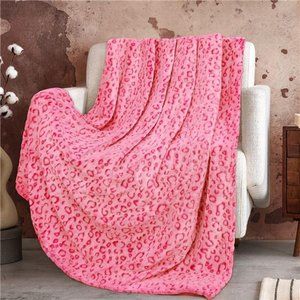 Blushing Cozy Fleece Throw: cheetah Pink 50" x 60